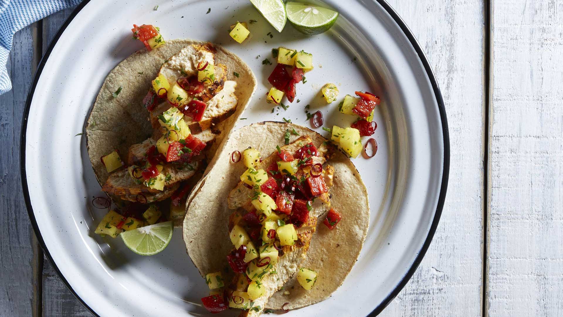 Tacos de Pollo a la Parrilla con Piña